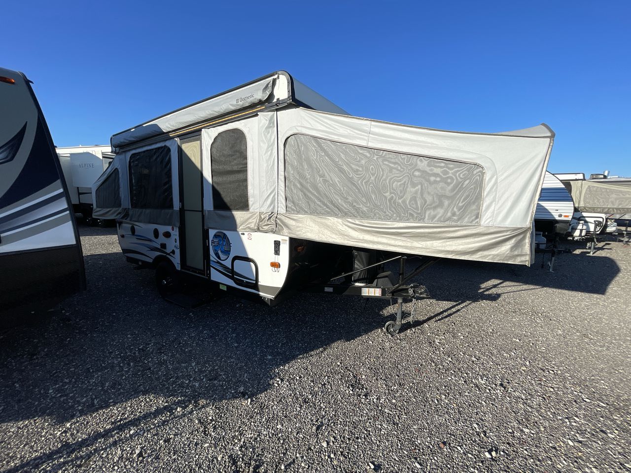2017 FOREST RIVER PALOMINO REAL LITE 12FD full