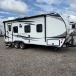 2019 FOREST RIVER SOLAIRE 205SS full