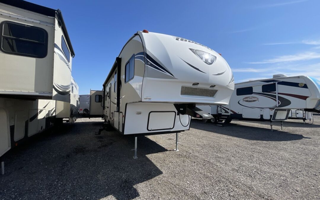 2017 KEYSTONE RV HIDEOUT 315RDTS