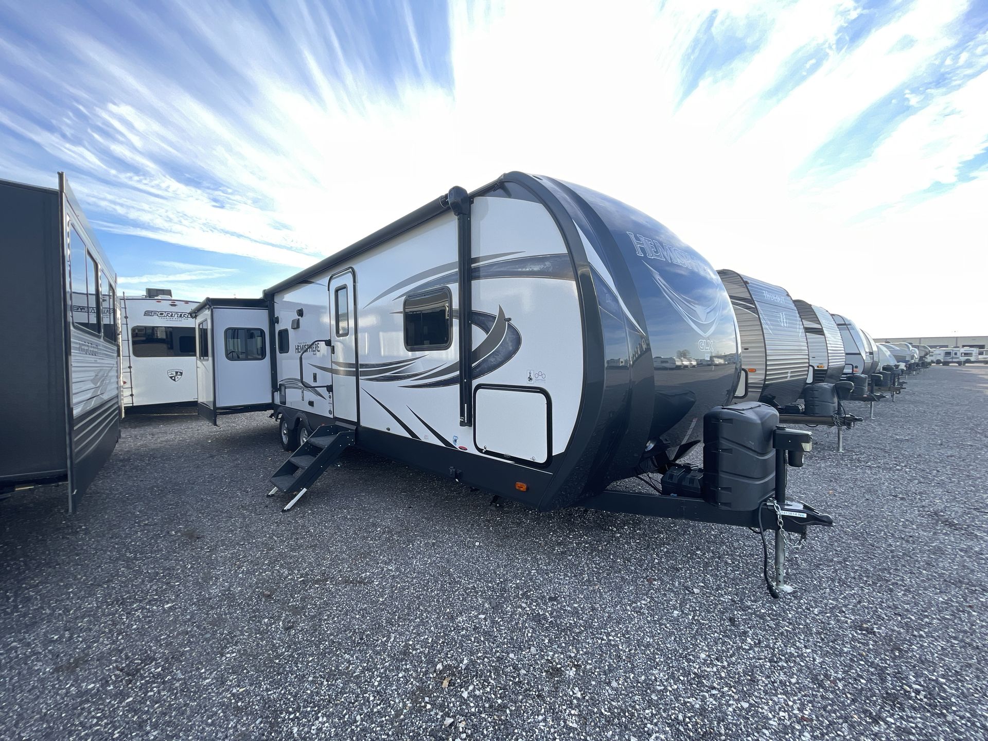 2018 FOREST RIVER HEMISPHERE 299RE