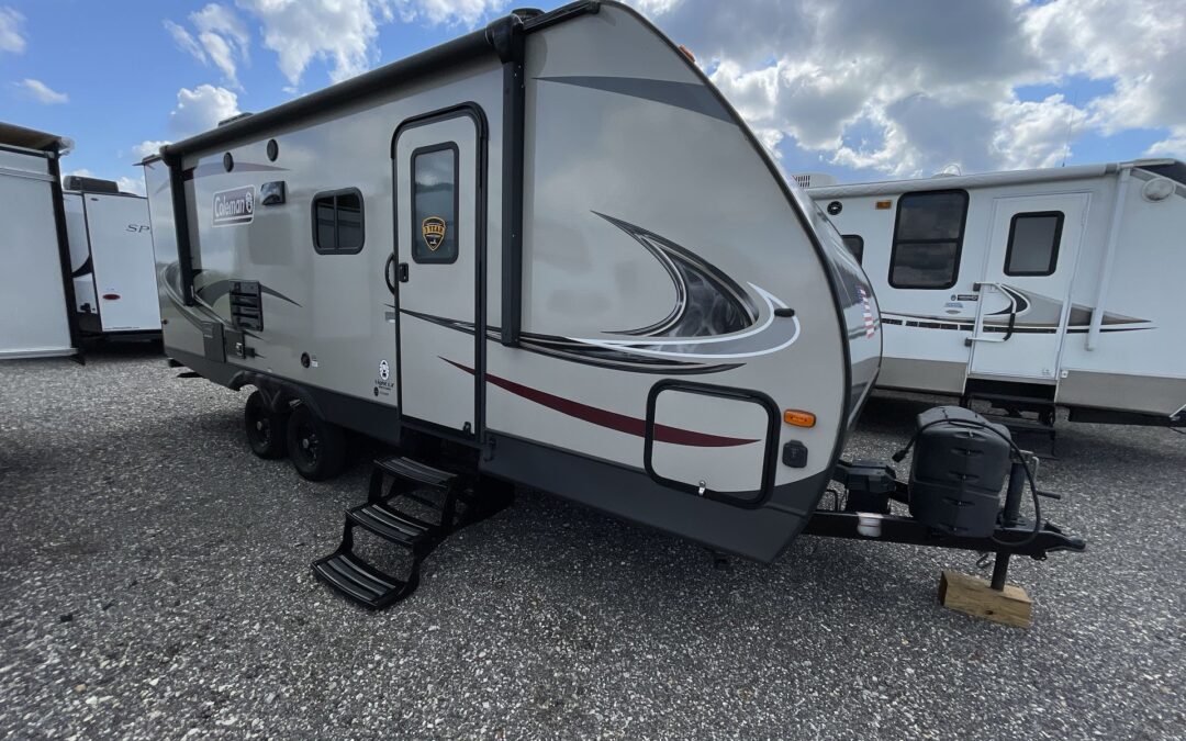 2019 DUTCHMEN COLEMAN LIGHT LX 2155BH