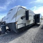 2018 KEYSTONE RV COUGAR X-LITE 33MLS full