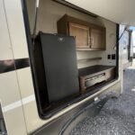 2018 KEYSTONE RV COUGAR X-LITE 33MLS full