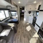 2025 VENTURE RV SPORTTREK TOURING EDITION STT292VRB full