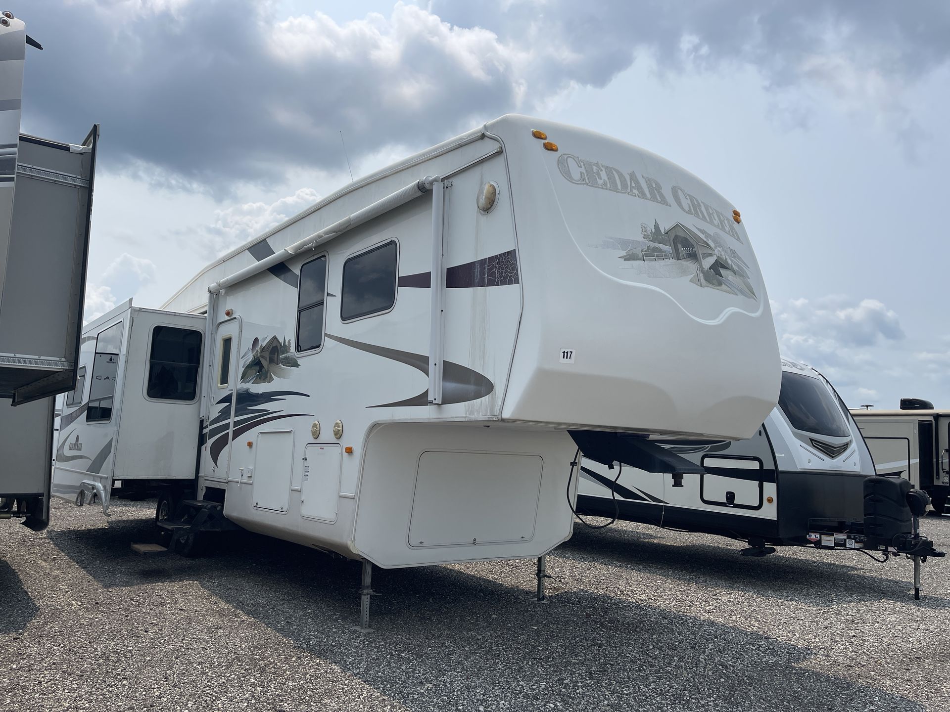 2008 FOREST RIVER CEDAR CREEK 34RLSA