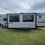 2025 VENTURE RV STRATUS SR261VRB full