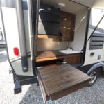 2017 KEYSTONE RV BULLET 22RBPR full