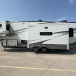 2020 KEYSTONE RV MONTANA 3121RL full