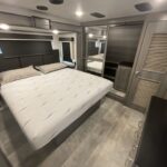 2020 KEYSTONE RV MONTANA 3121RL full