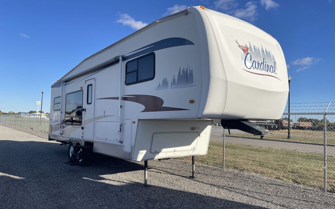 2005 FOREST RIVER CARDINAL 29LE