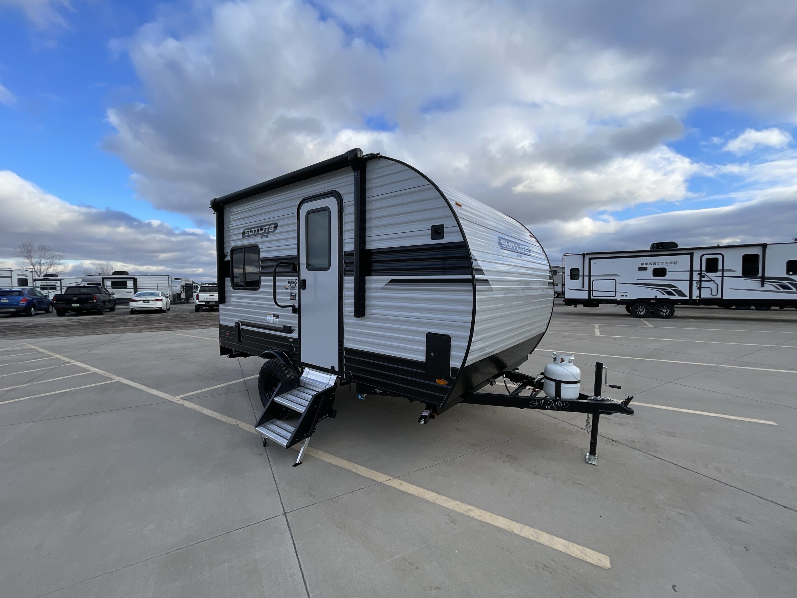 2025 SUNSET PARK RV INC SUN LITE 14TH