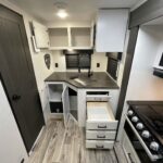 2023 VENTURE RV STRATUS 221VRK full