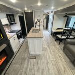 2025 VENTURE RV SIENNA SA293VIK full